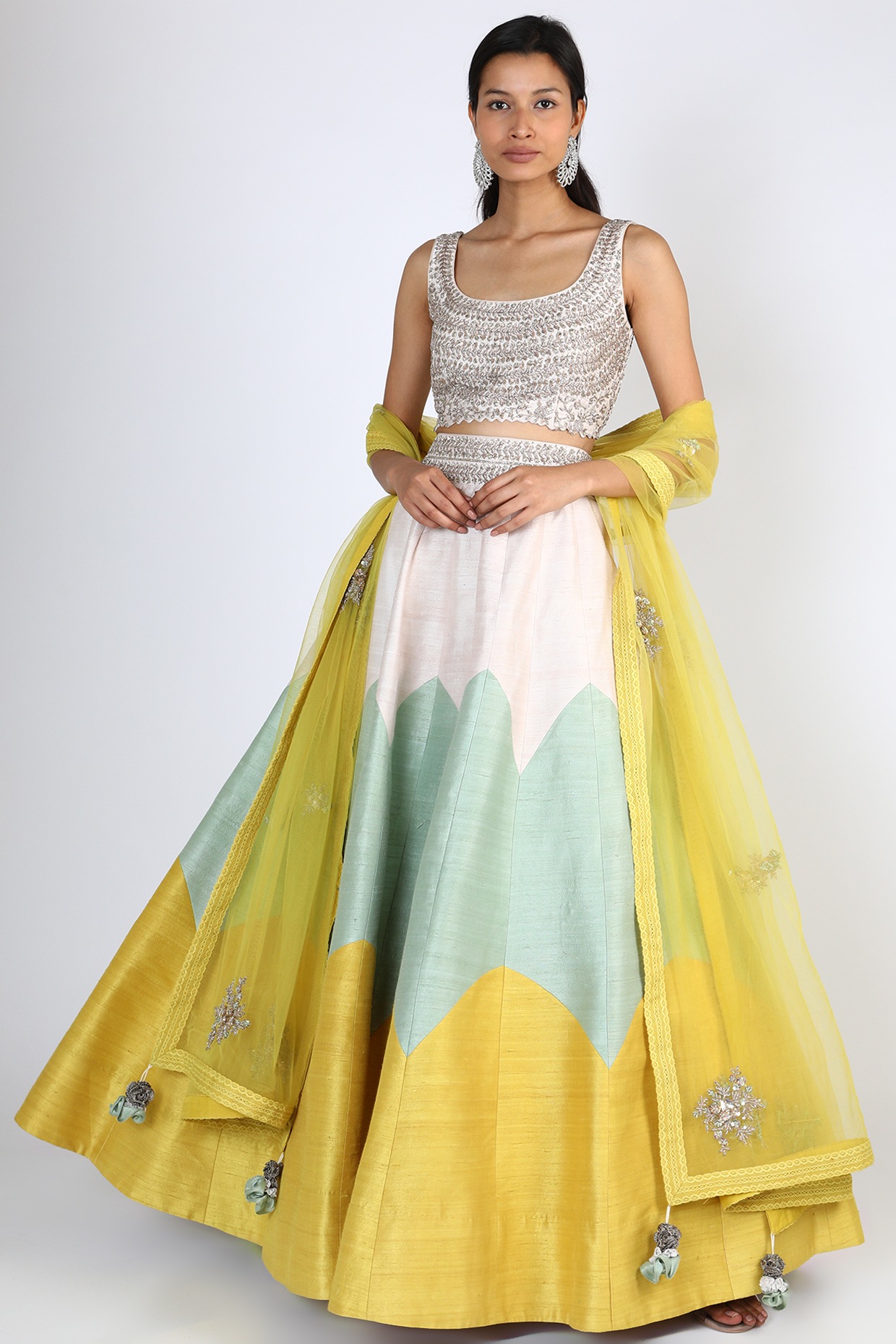 Designer Mehendi Dresses Collection ...